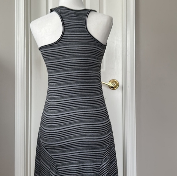 Free People Gray & Black Racerback Style Stretchy Fit & Flare Dress. Sm - Picture 5 of 12